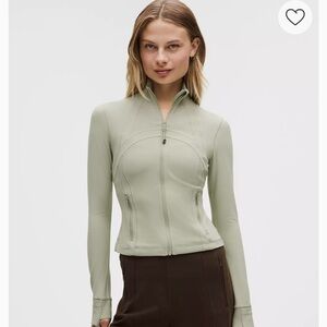 Lululemon Define Cropped Nulu Jacket Size 14